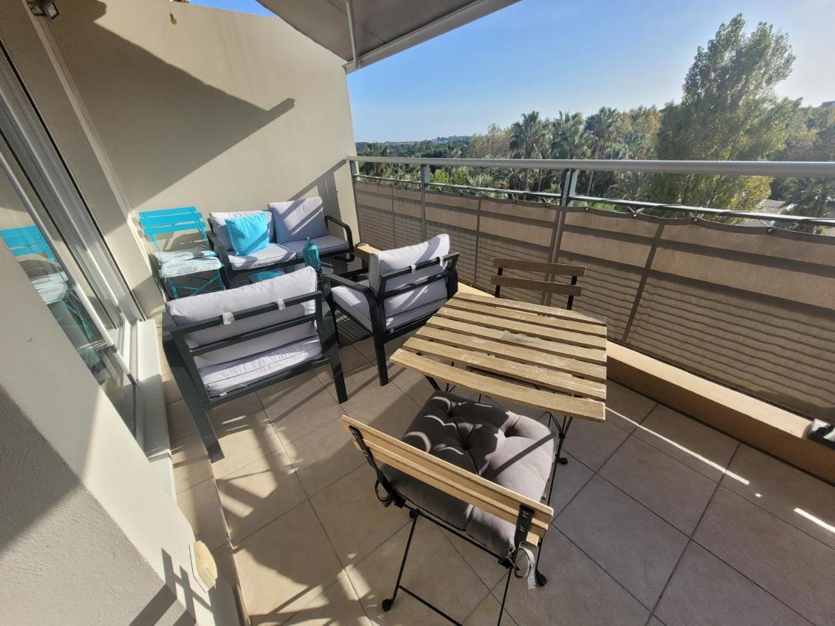 Le Palmier D'Azur - Frejus Cais - Wi-Fi Apartment Bagian luar foto