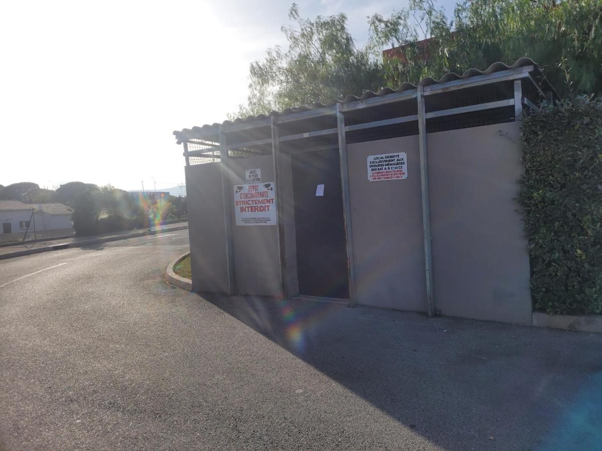 Le Palmier D'Azur - Frejus Cais - Wi-Fi Apartment Bagian luar foto